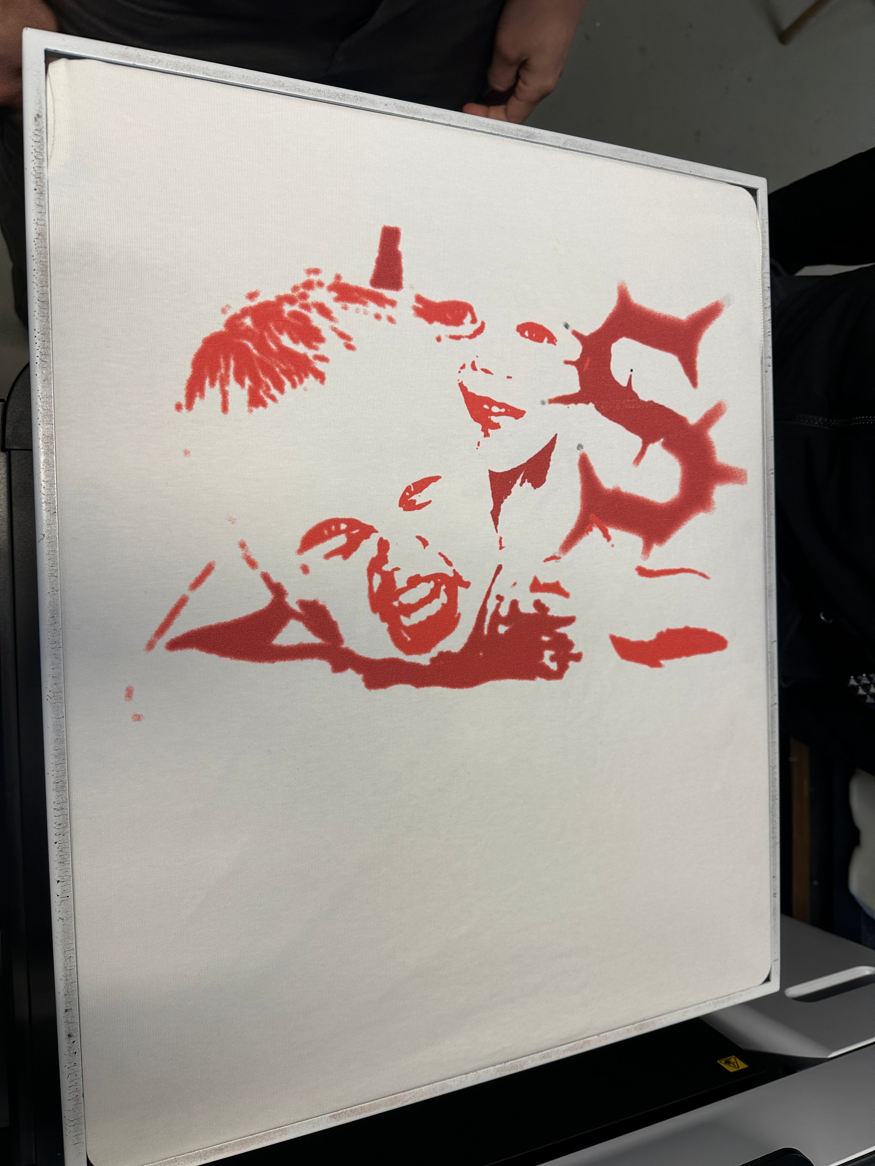 Søvnig Longsleeve - Commission